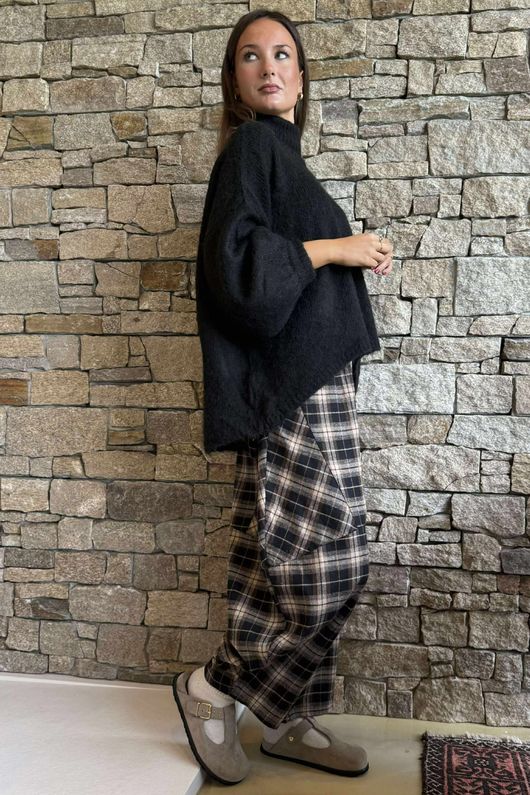 Sadaka Batwing Knit Black